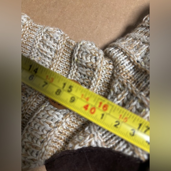 Muk Luk Tan Sweater  Boots. - Picture 4 of 4